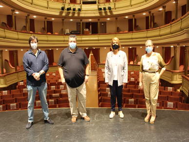 El Teatro Calderón de Motril implanta un sistema de accesibilidad cognitiva para hacer la cultura accesible a todos